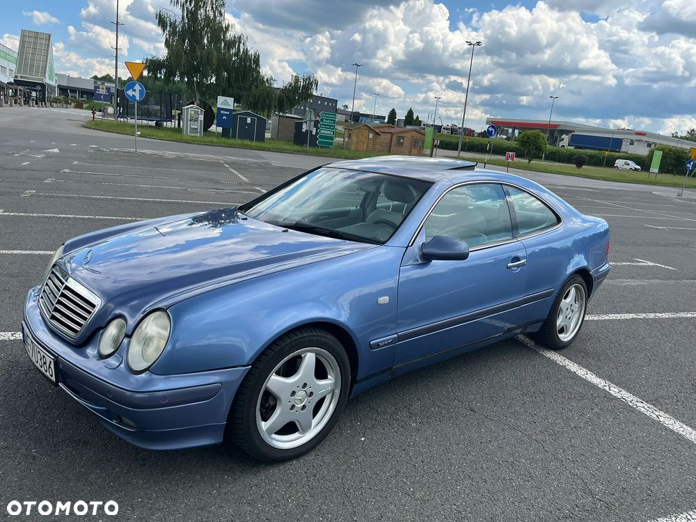 Mercedes-Benz CLK - 25