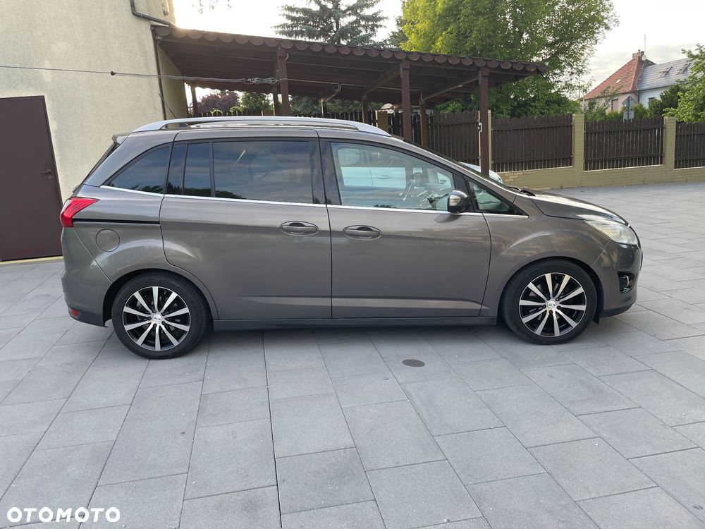 Ford Grand C-MAX - 10