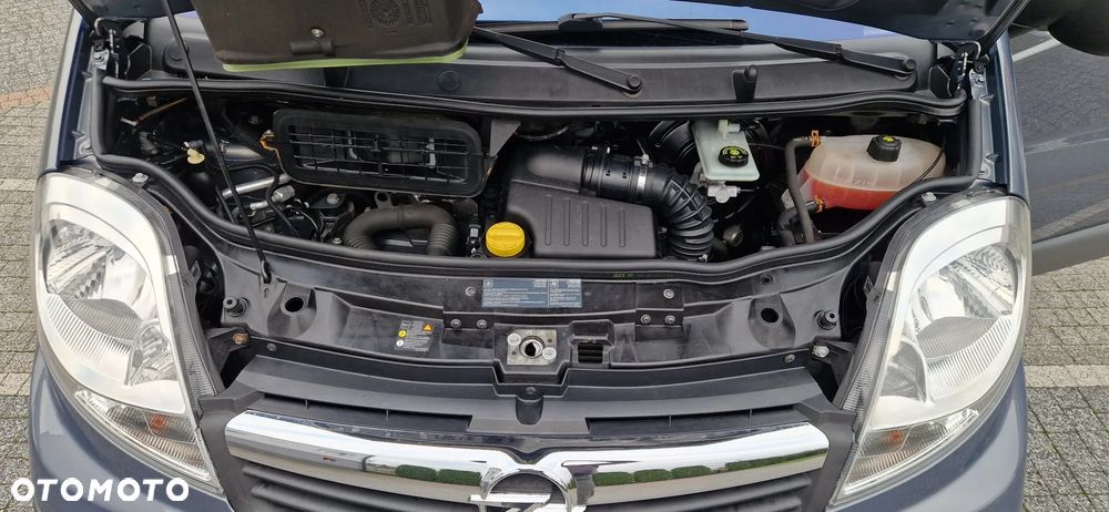 Opel Vivaro - 16