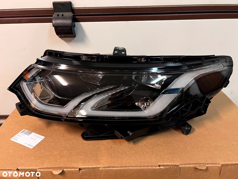 LAND ROVER DISCOVERY SPORT L550 LIFT LAMPA LEWY PRZÓD LEWA PRZEDNIA WERSJA MID 15 PIN EUROPA MK72-13006-EA LR164859 - 1