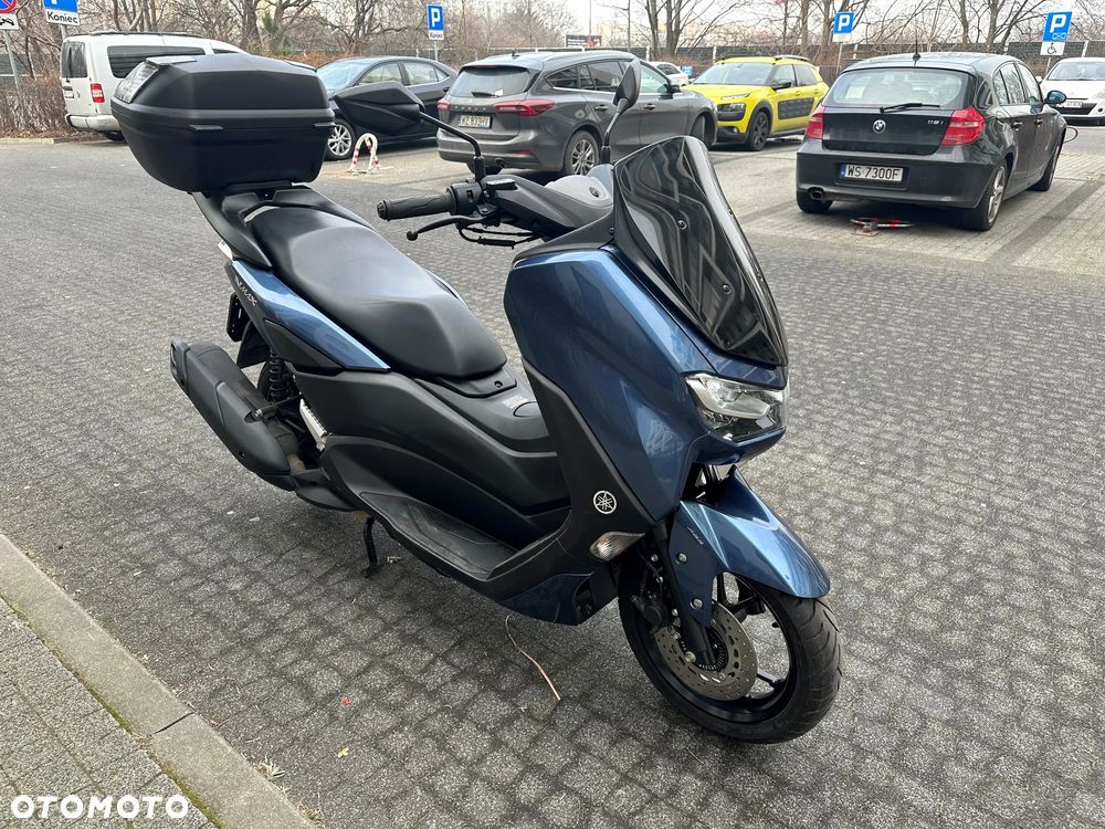 Yamaha NMAX - 10