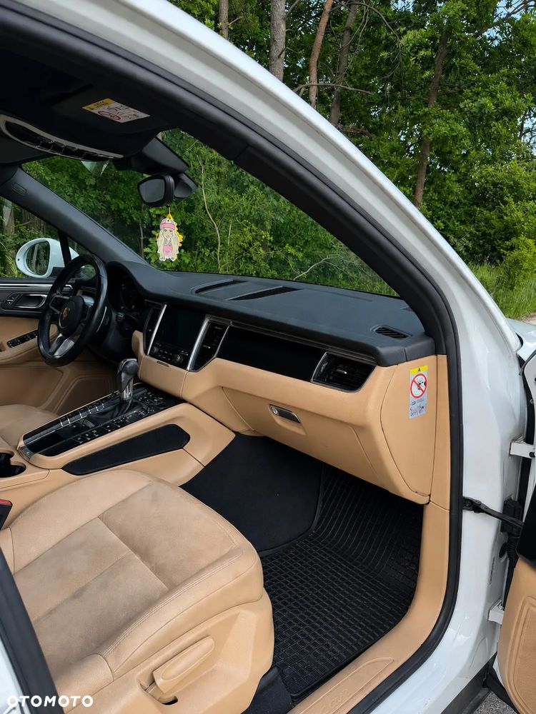 Porsche Macan Standard - 15