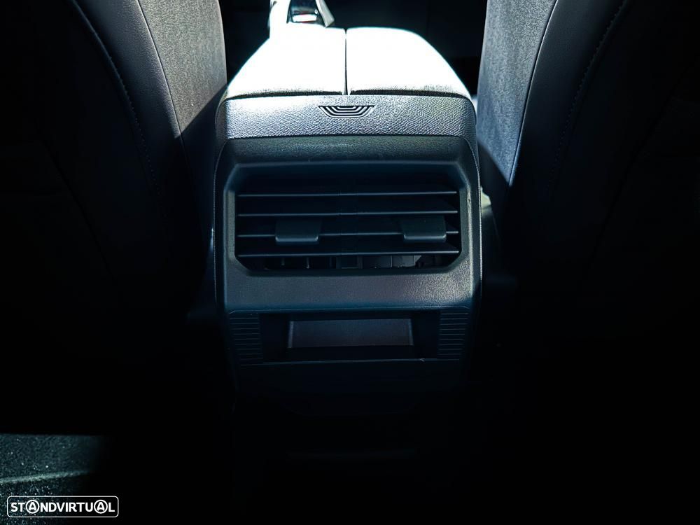 Peugeot 3008 1.2 Hybrid Allure e-DCS6 - 26