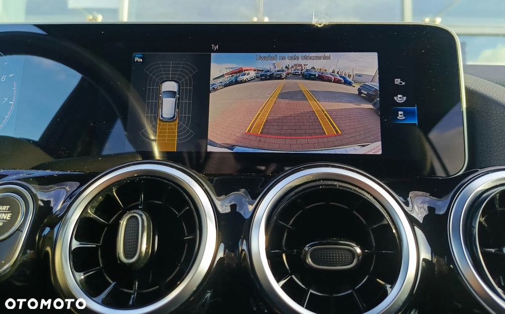 Mercedes-Benz GLA 200 Style - 21