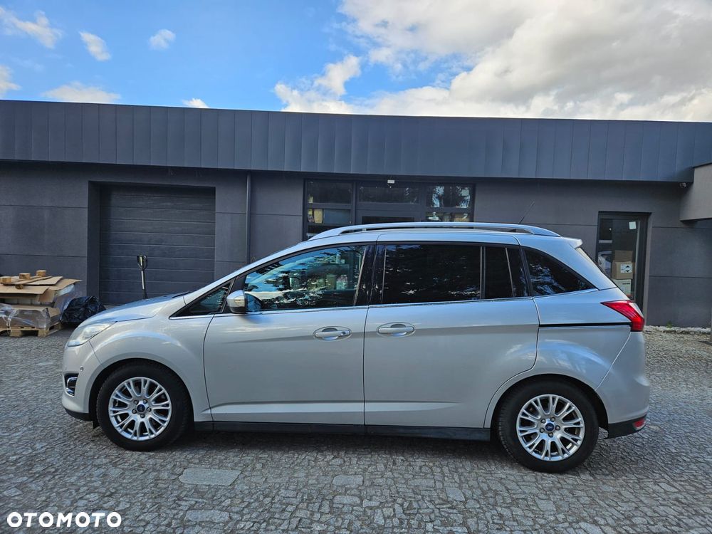 Ford Grand C-MAX - 10