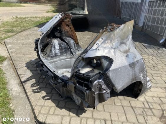 Opel Corsa F tył części karoserii - 1