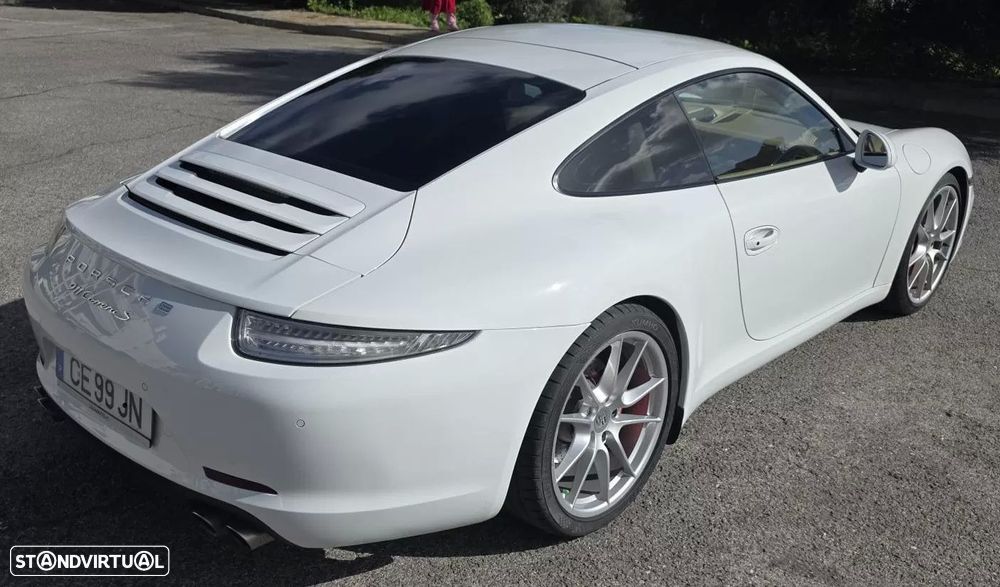 Porsche 911 Série F - 12