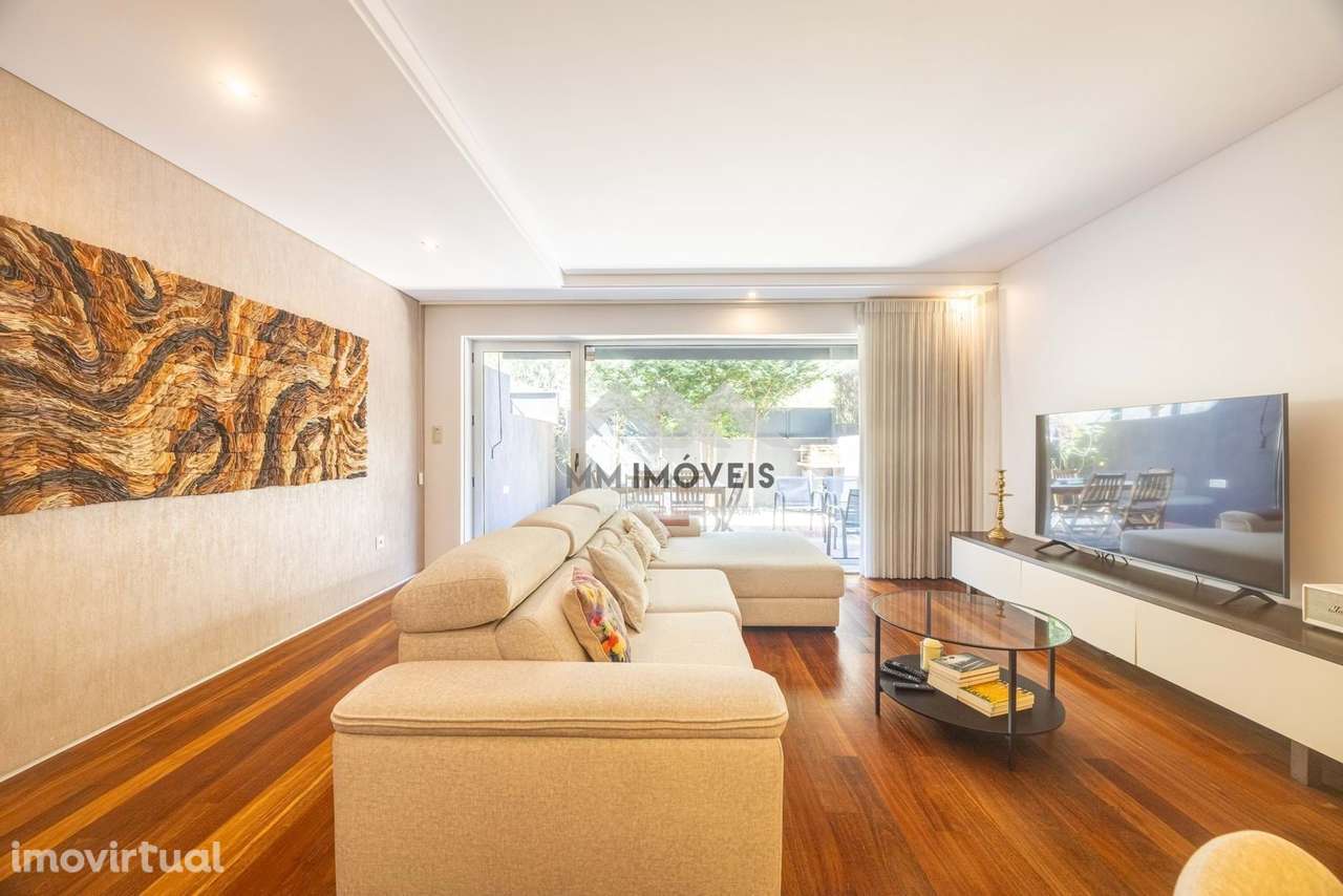 Moradia T4 | Ermesinde | Terraços | Bons Acabamentos | 2 Suites | Gara - Grande imagem: 4/60