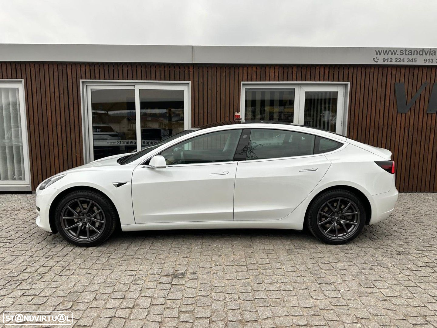 Tesla Model 3 Long-Range RWD - 26