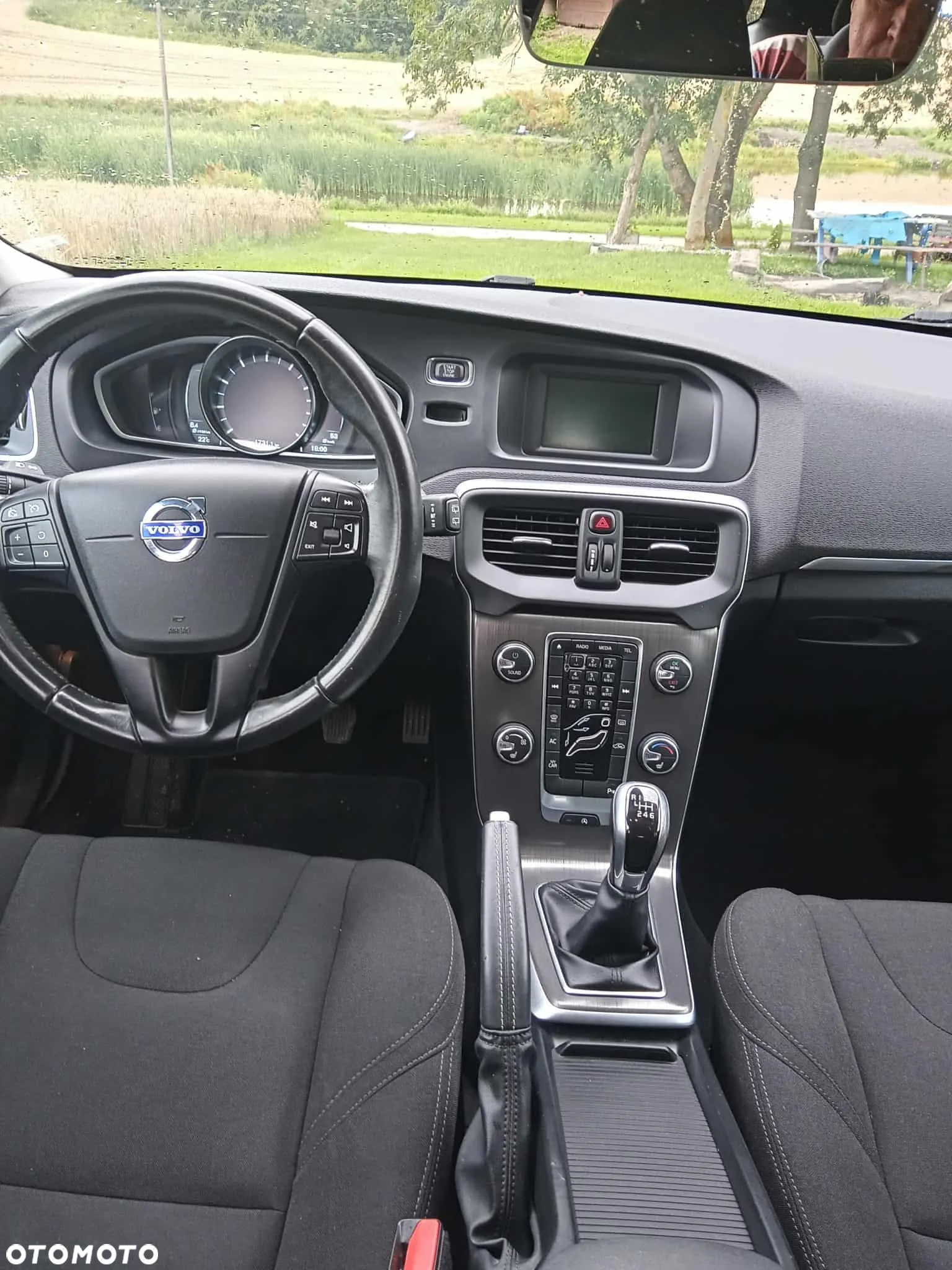 Volvo V40 T2 - 4