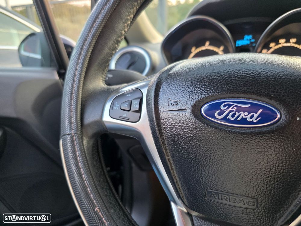 Ford Fiesta 1.5 TDCi Titanium - 17