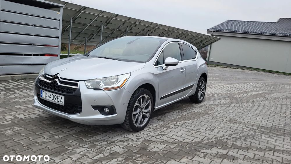 Citroën DS4 HDi 165 Urban Show - 1