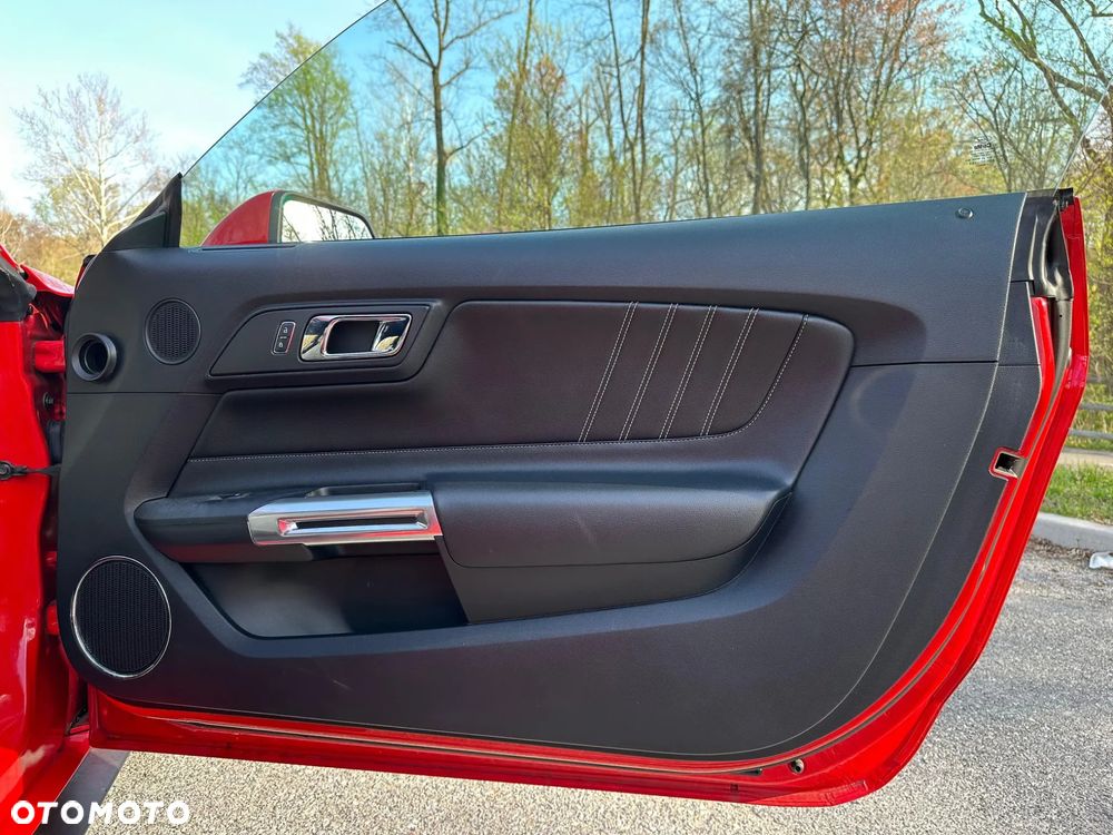 Ford Mustang 5.0 V8 GT - 20