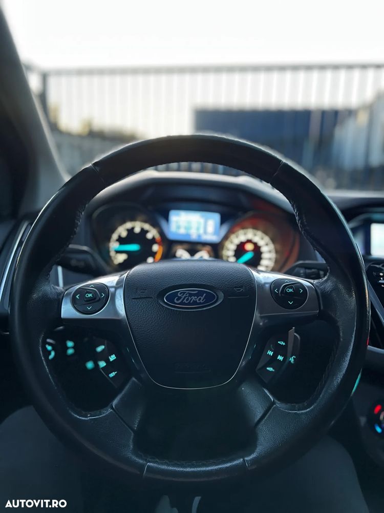 Ford Focus 2.0 TDCI DPF Titanium - 9