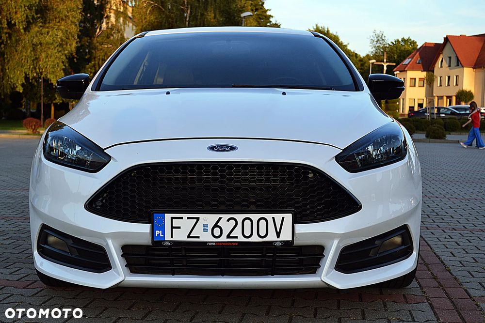 Ford Focus - 11