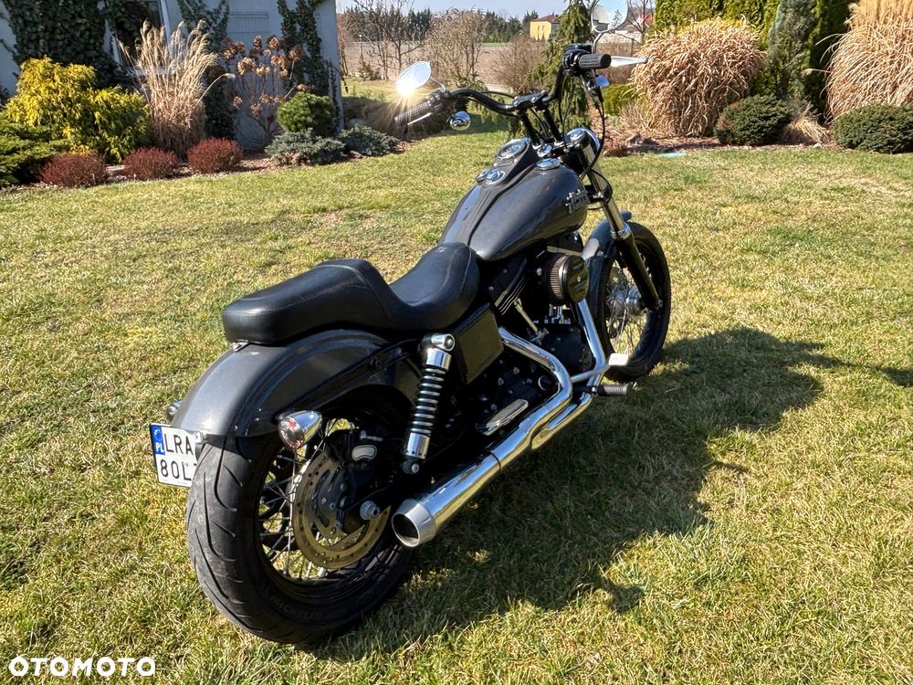 Harley-Davidson Dyna Street Bob - 2