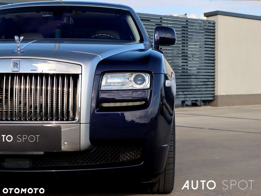 Rolls-Royce Ghost Standard - 12