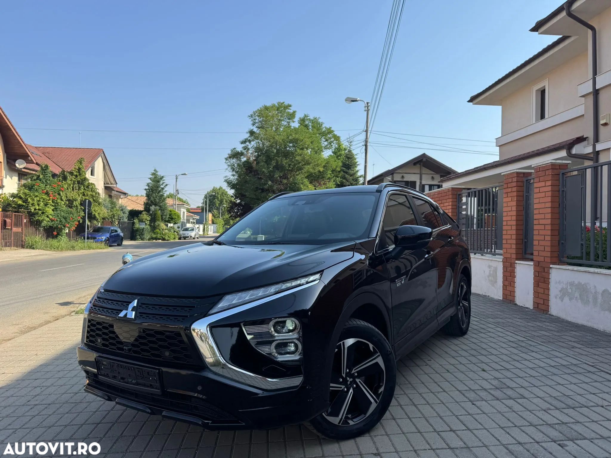 Mitsubishi Eclipse-Cross Plug-In Hybrid 4WD Plus Select - 1