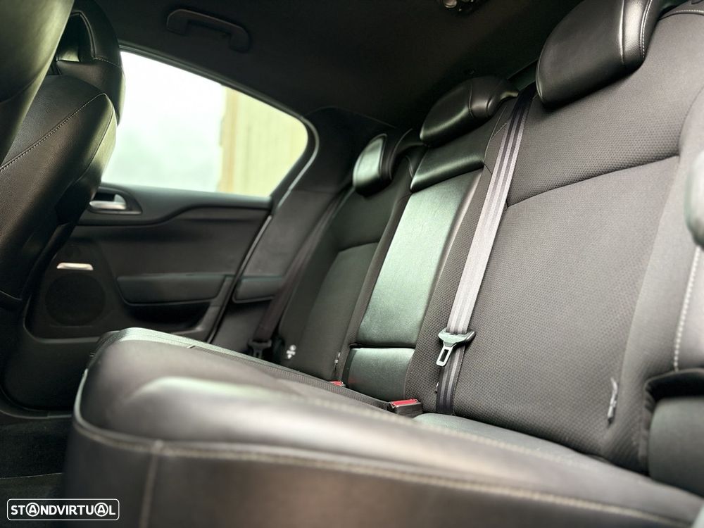 Citroën DS4 1.6 e-HDi So Chic - 12