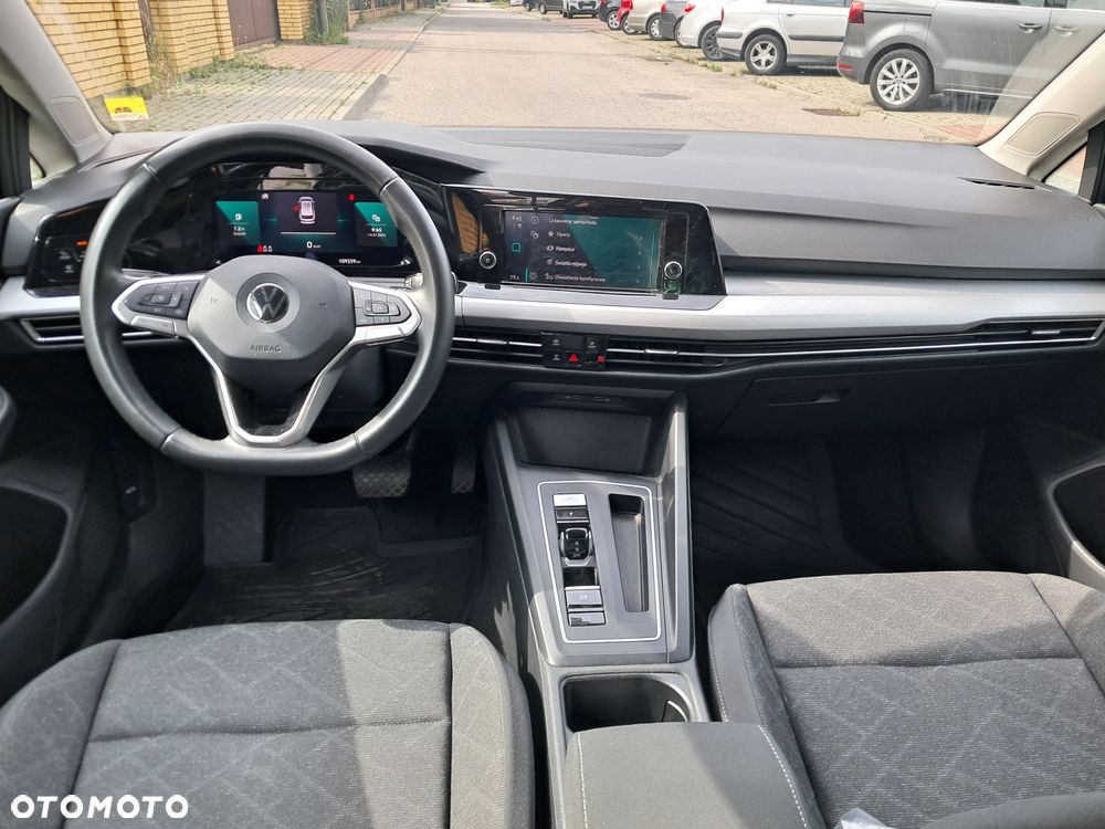 Volkswagen Golf - 11