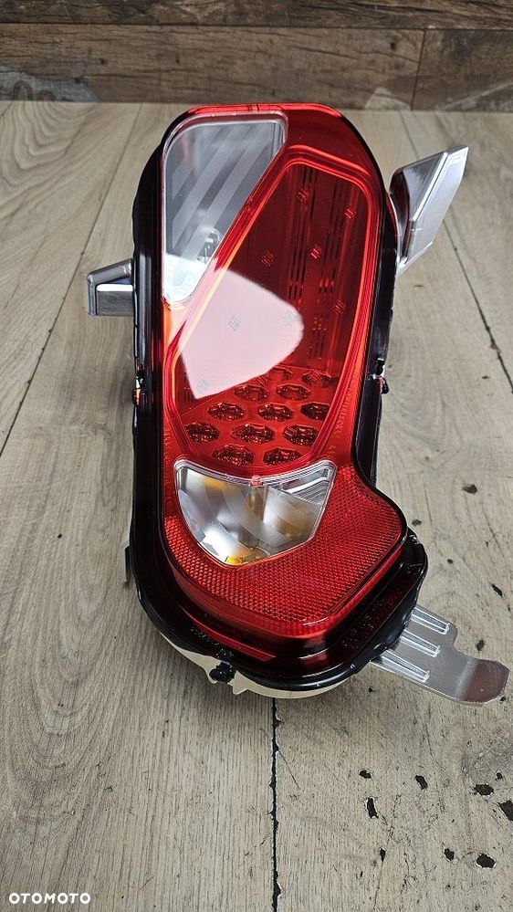 Lampa tył Can-Am Spyder SE6  710001442 - 2