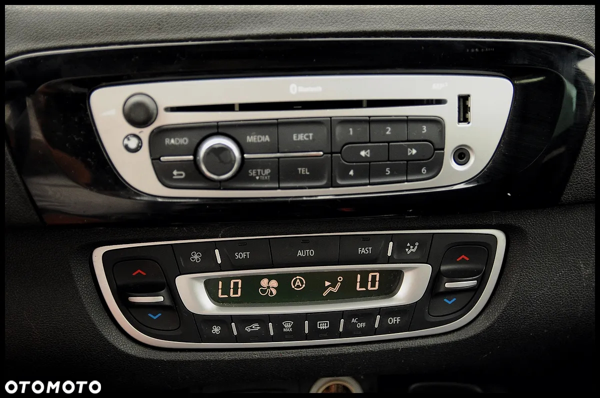 Renault Scenic - 26