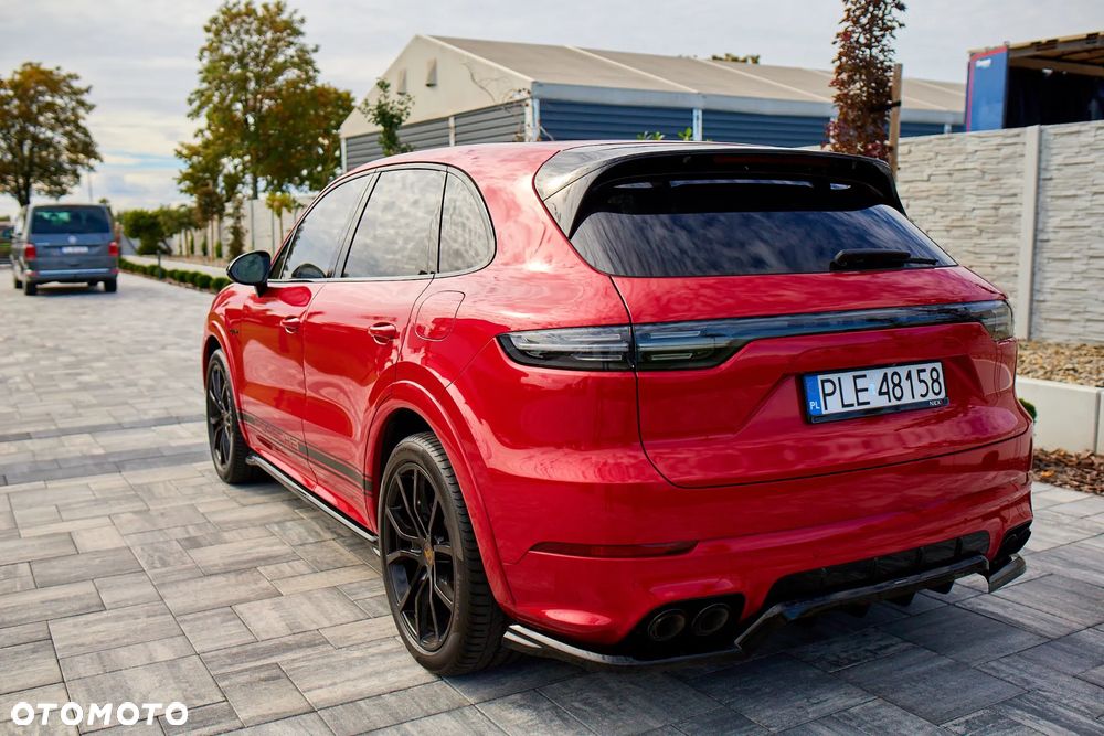 Porsche Cayenne - 6