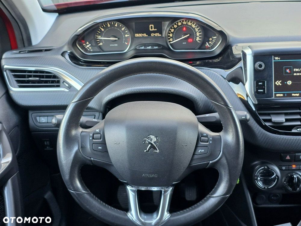 Peugeot 2008 1.2 Pure Tech Style - 8