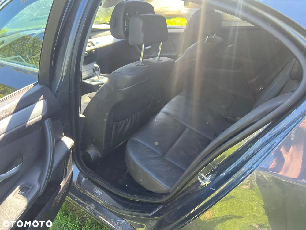 BMW Seria 5 520d Edition Sport - 9