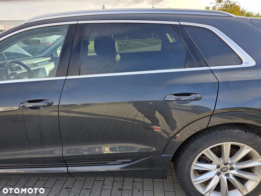 SZYBA DRZWI LEWA TYŁ TYLNA AUDI ETRON 2021 ROK 4K4845205