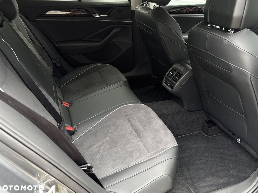 Volkswagen Passat - 9