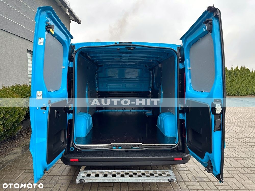 Renault Trafic - 16