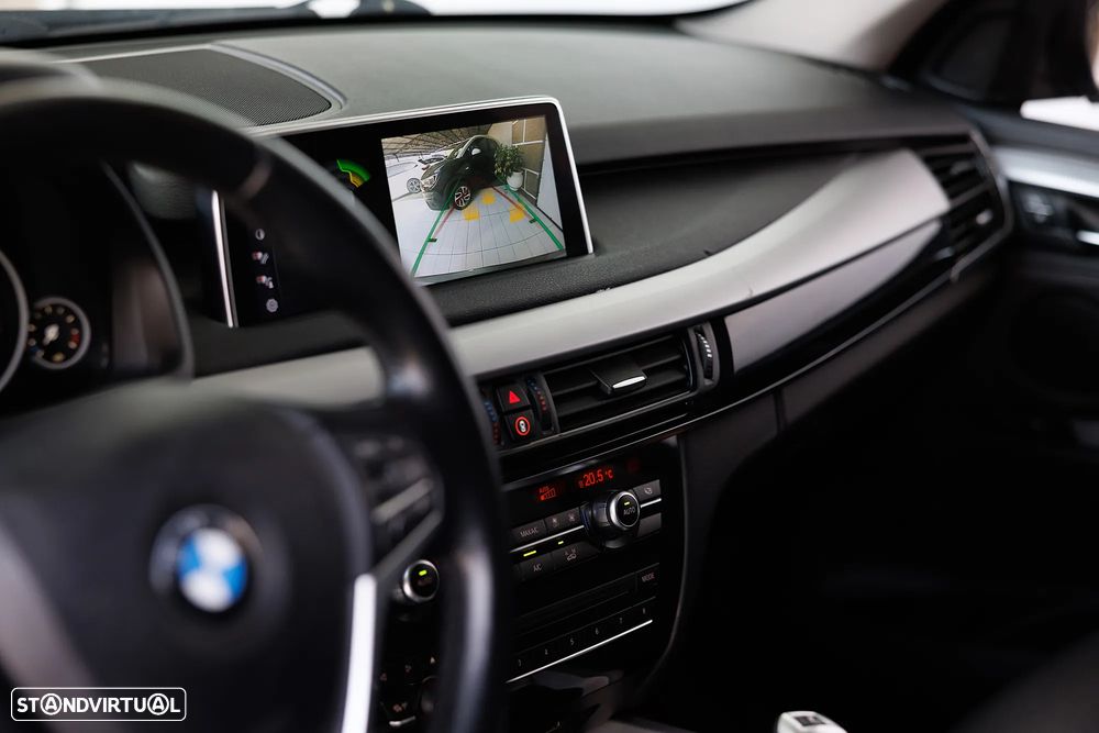 BMW X5 25 d sDrive Comfort 7L - 9