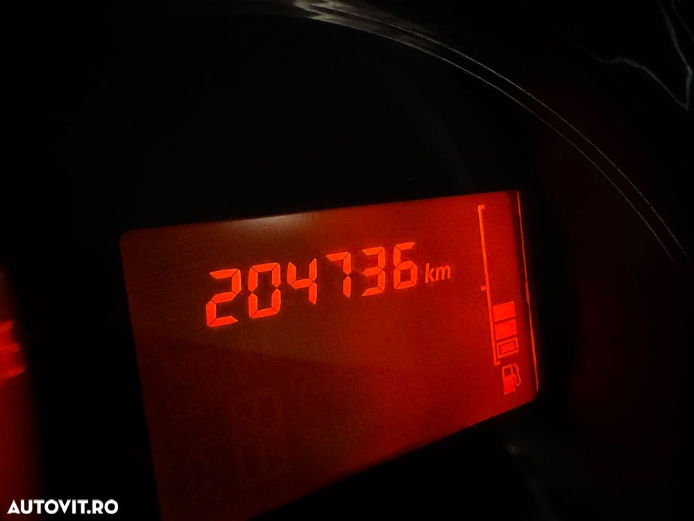 Dacia Logan 1.5 dCi Laureate - 18