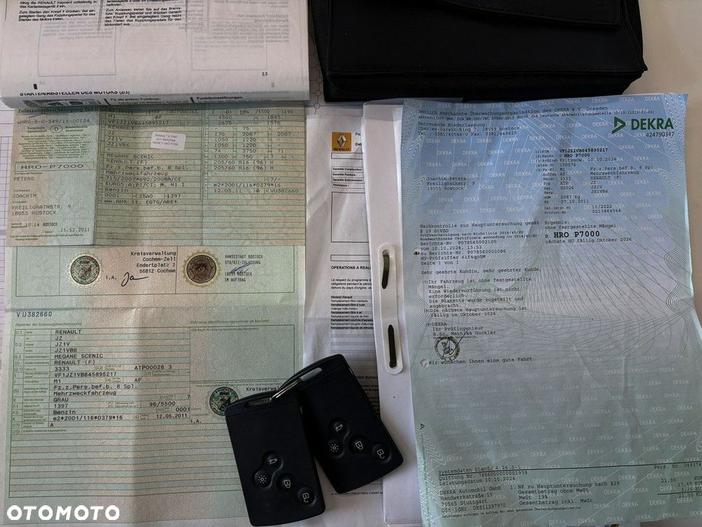 Renault Grand Scenic - 34