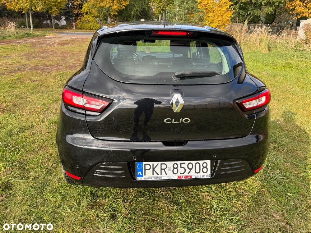 Renault Clio - 15
