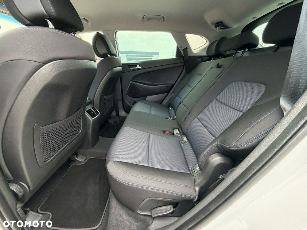 Hyundai Tucson blue 1.7 CRDi 2WD DCT Premium - 33