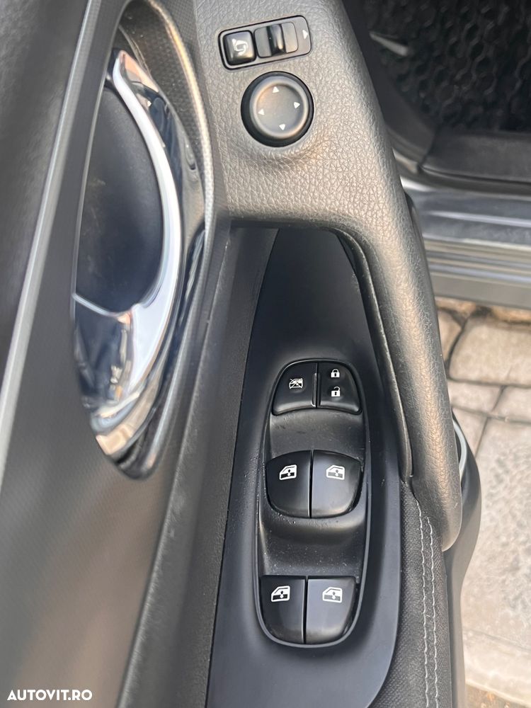 Nissan Qashqai 1.6 DCI Start/Stop X-TRONIC Acenta - 8