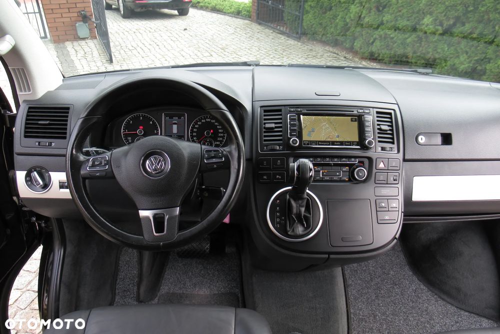Volkswagen Multivan - 5