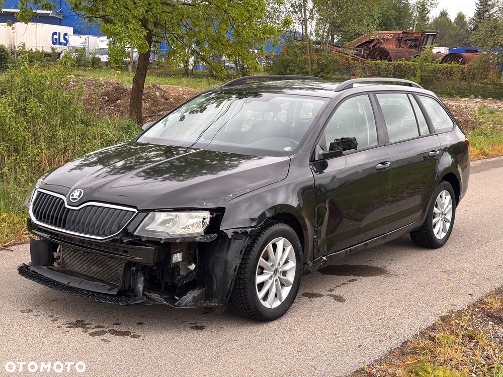 Skoda Octavia 1.6 TDI DPF DSG Ambition - 8