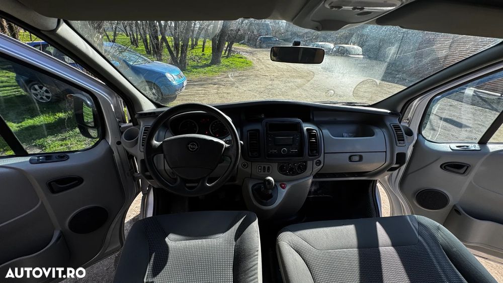 Opel Vivaro - 9