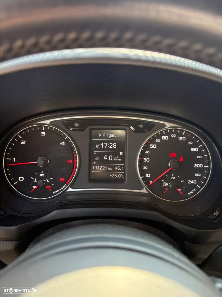 Audi A1 1.6 TDI Attraction - 14