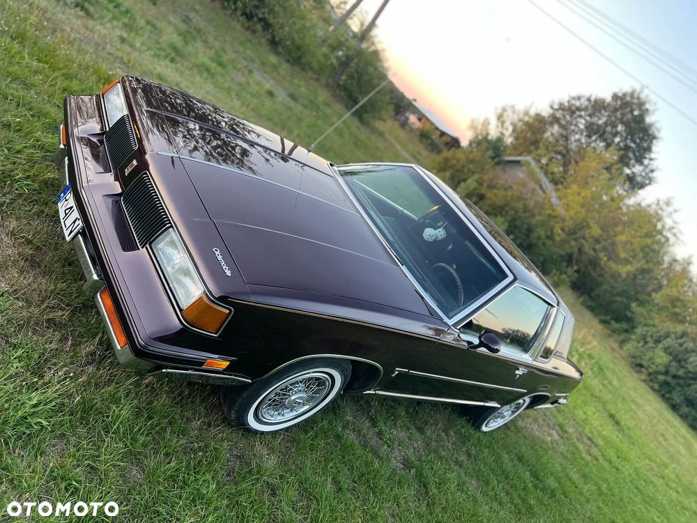 Oldsmobile Supreme - 7