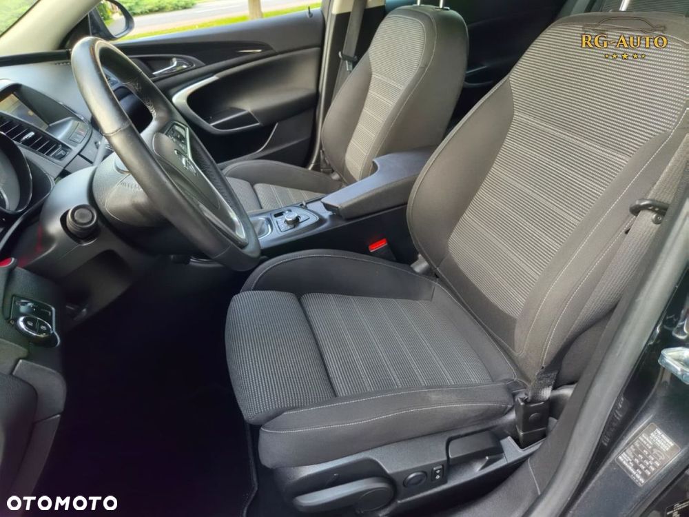 Opel Insignia - 30