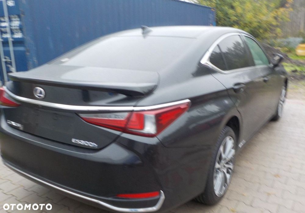 Lexus ES - 21