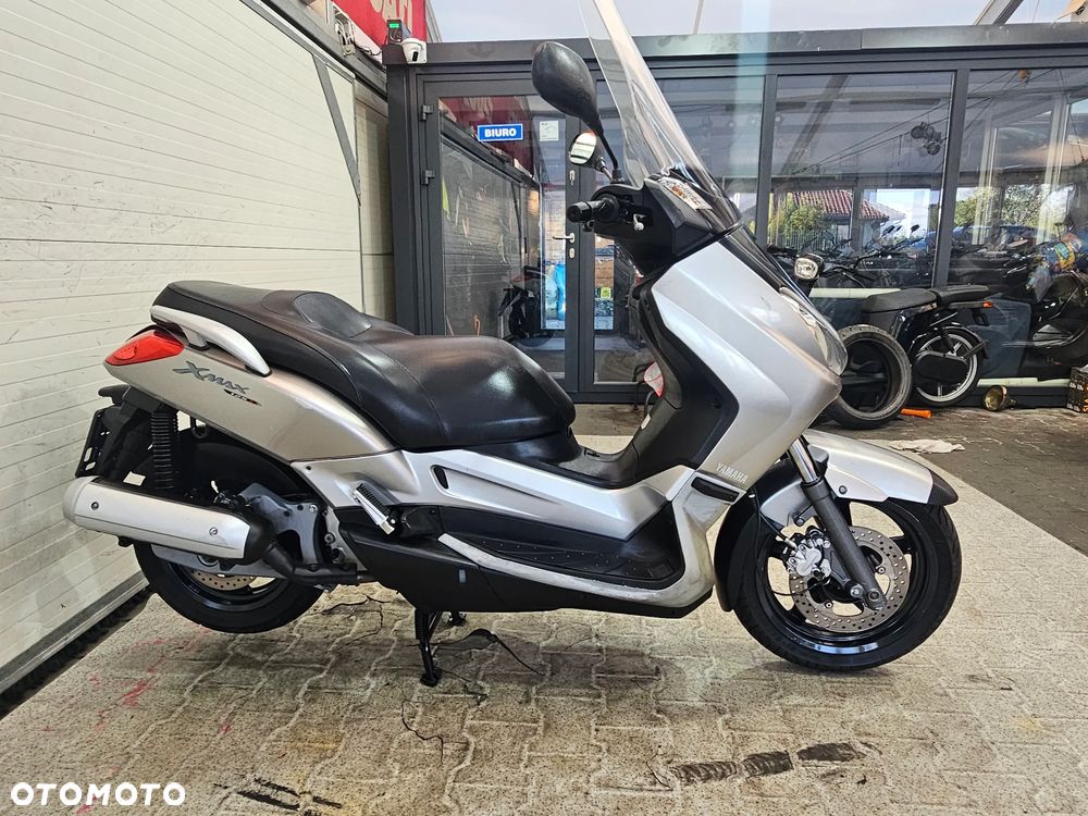 Yamaha X-max - 18