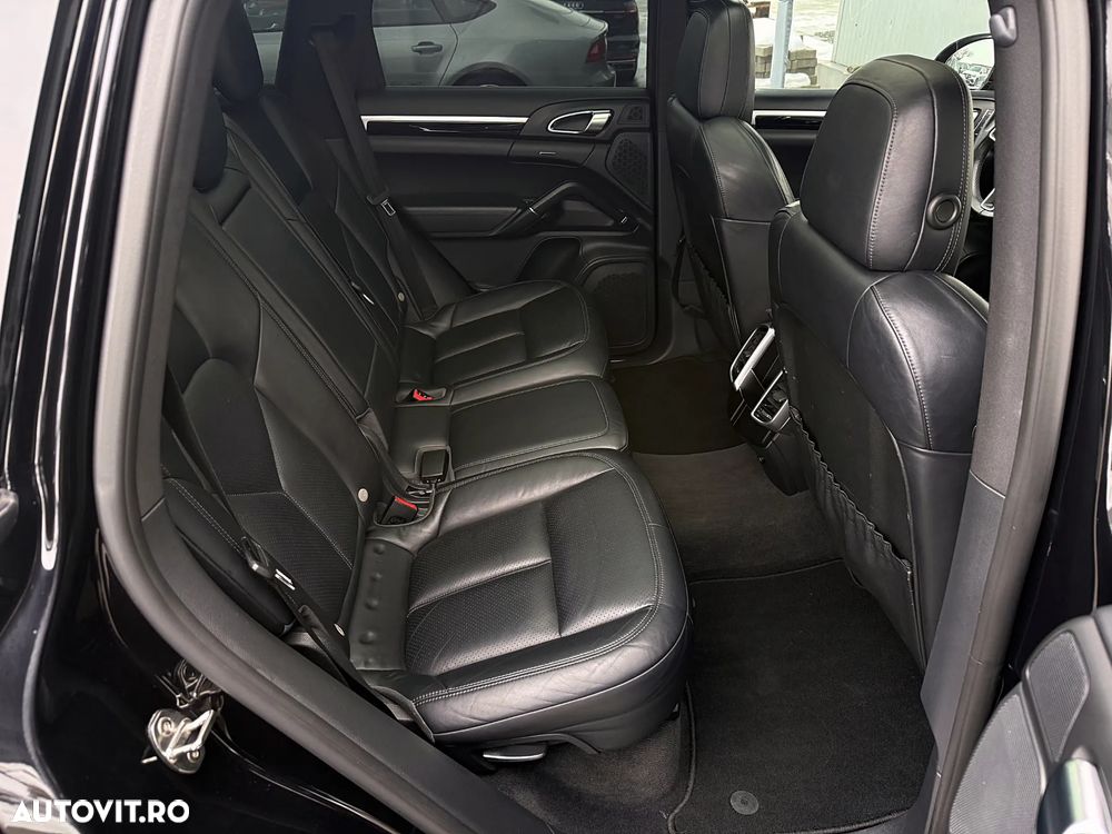 Porsche Cayenne S Platinum Edition - 23