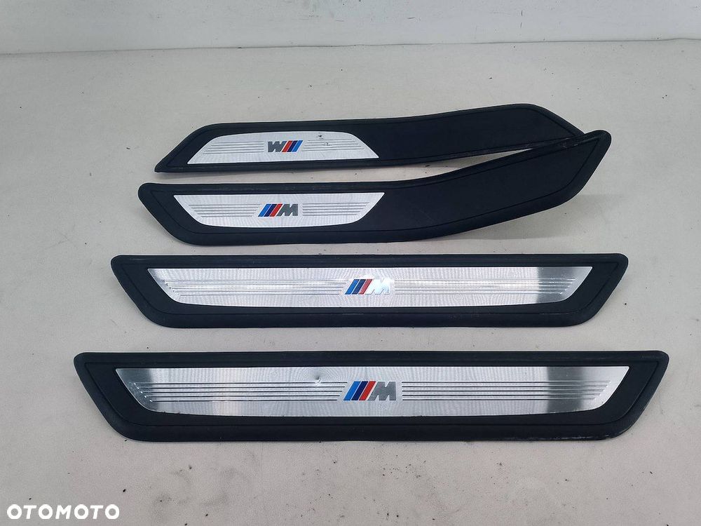 LISTWY PROGOWE KOMPLET BMW SERIA 7 F01 7190977  8046289  7181011 - 1