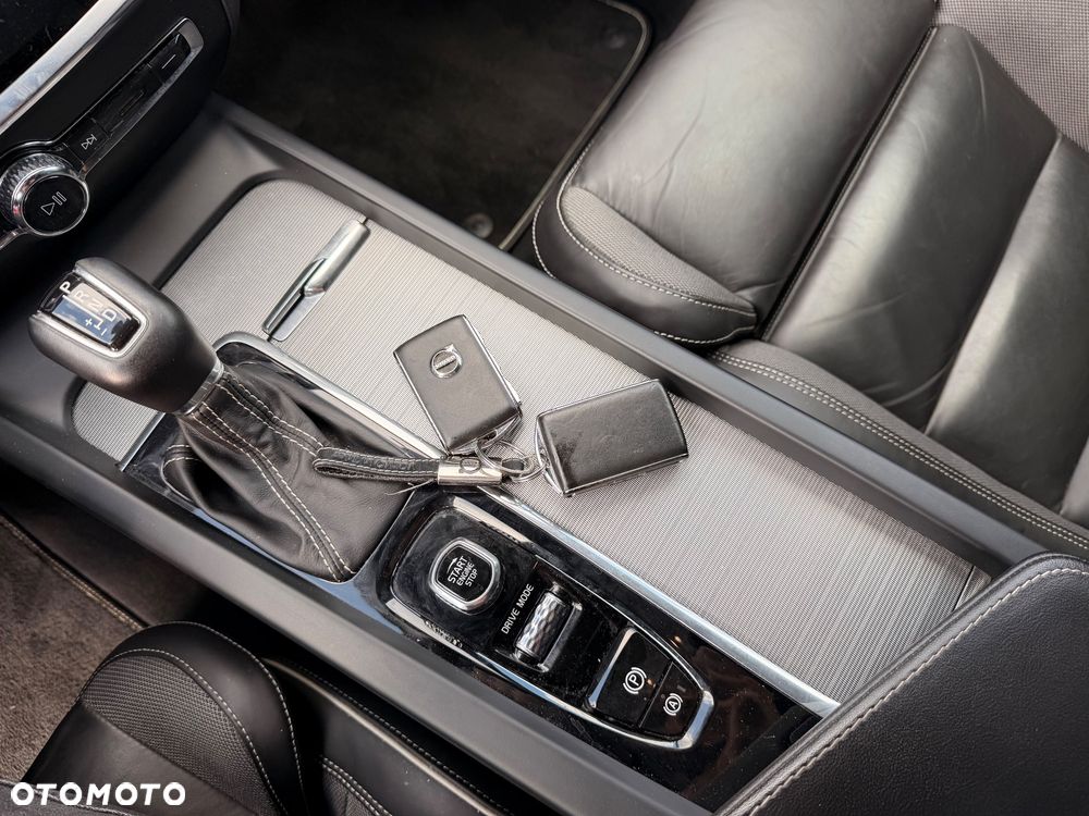 Volvo S60 T4 R-Design - 40