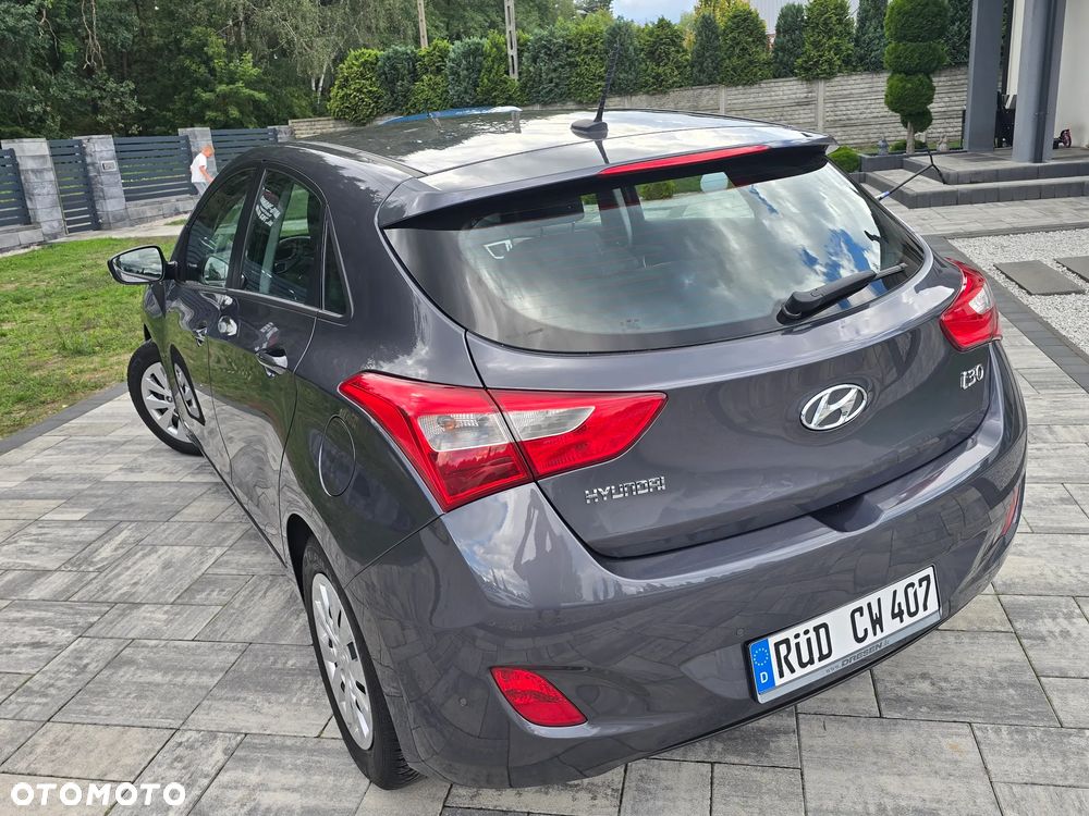 Hyundai i30 1.4 GO Plus - 11